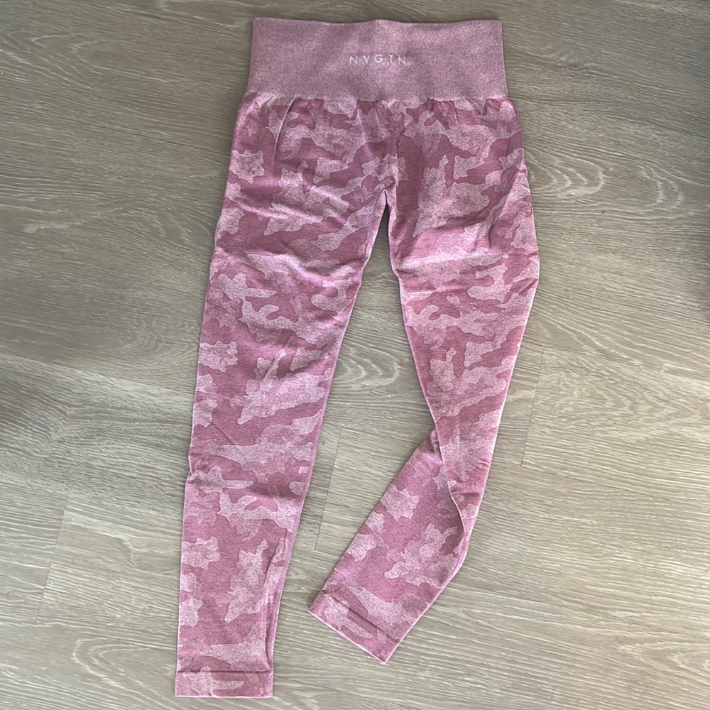 NVGTN Pink Camo Legging Medium